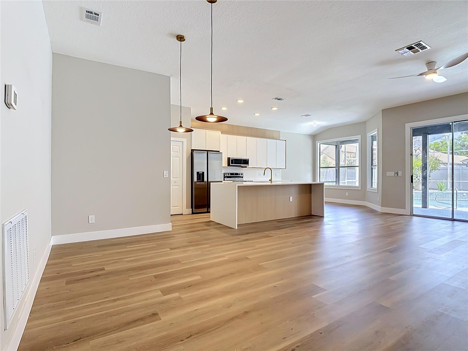 5013 TERRA VISTA WAY