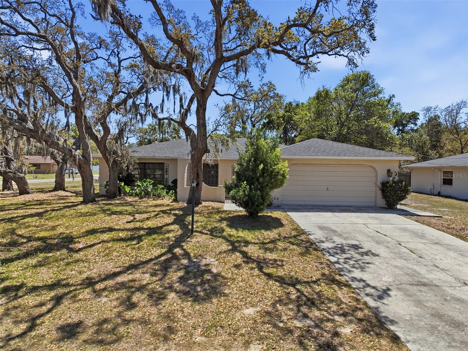 SPRING HILL - Residential