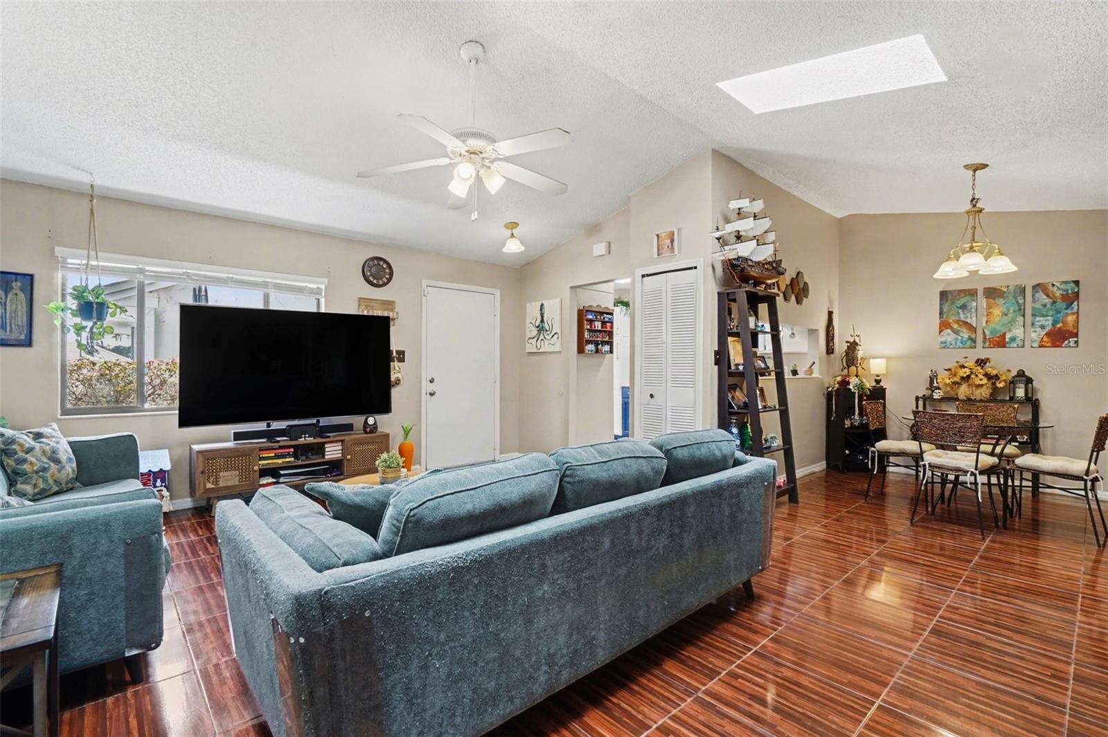 LAKE DOE ESTS UT 1 - Residential