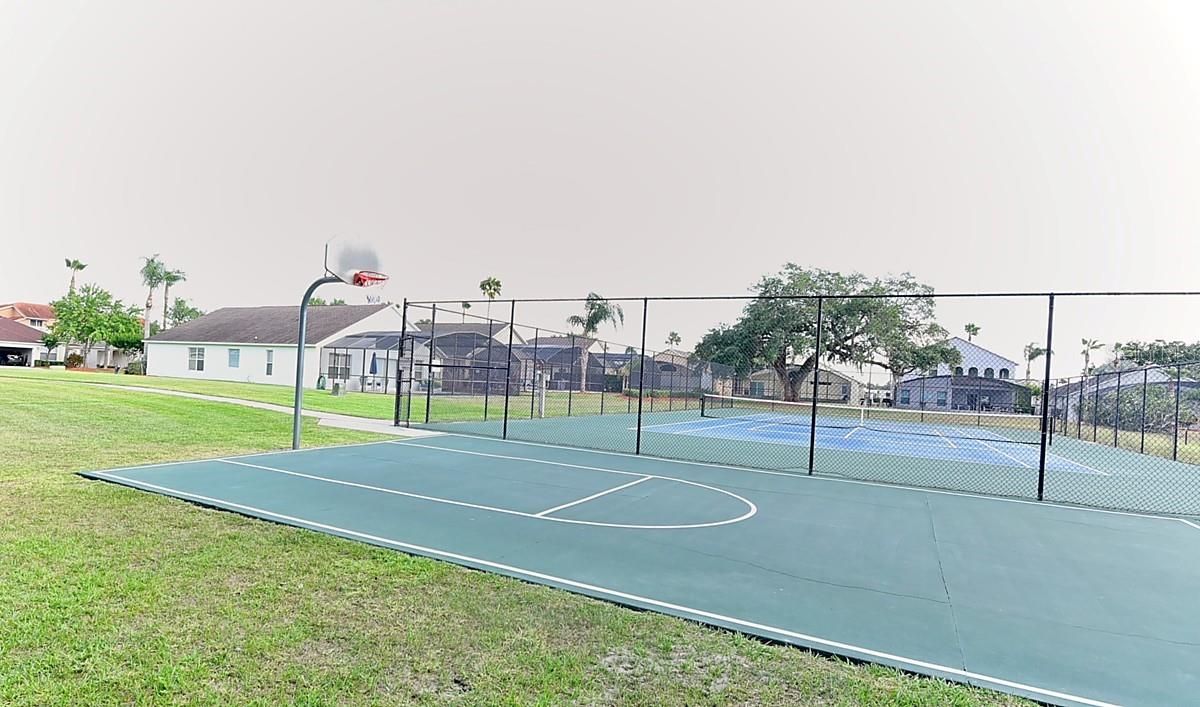 LAKE BERKLEY RESORT VILLAS PH 2 - Residential