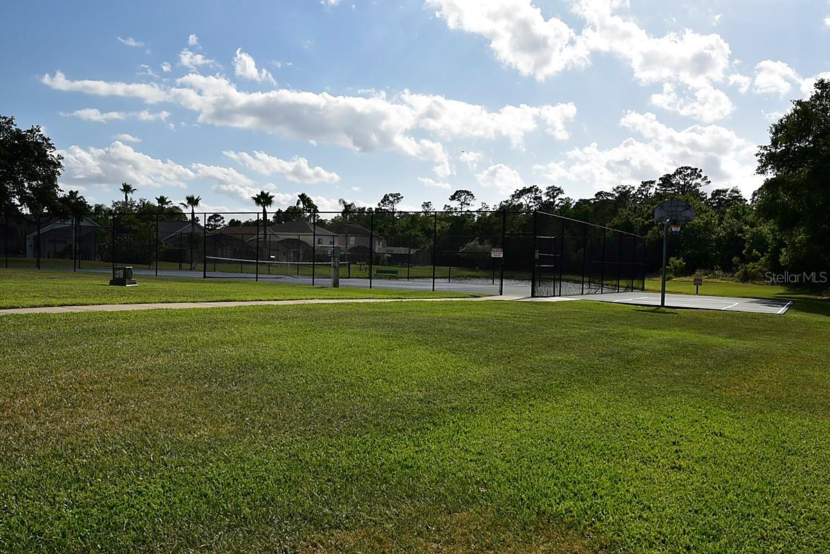 LAKE BERKLEY RESORT VILLAS PH 2 - Residential