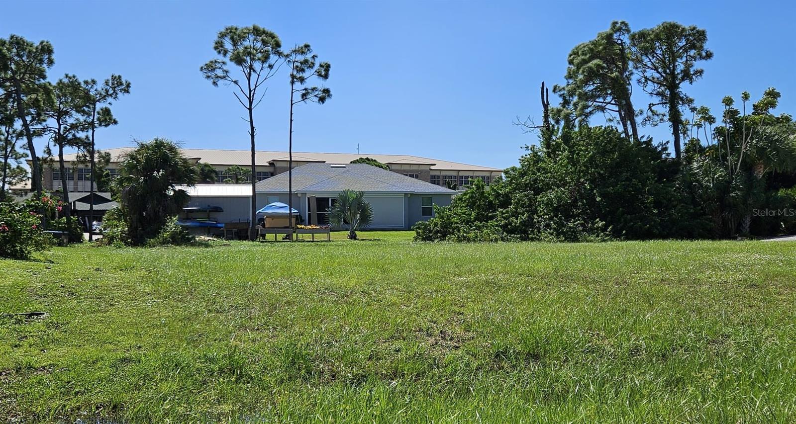 1035 SCHOONER LANE