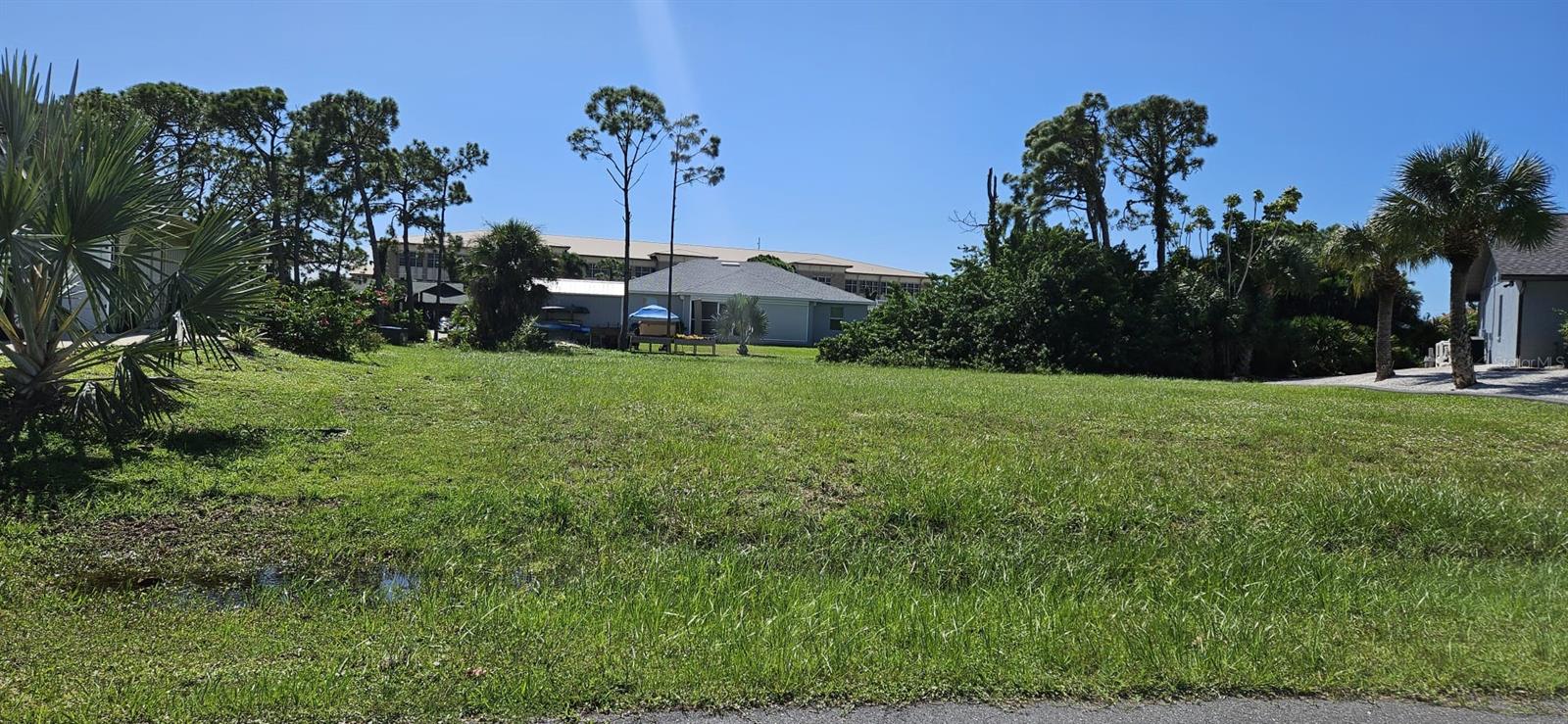 1035 SCHOONER LANE