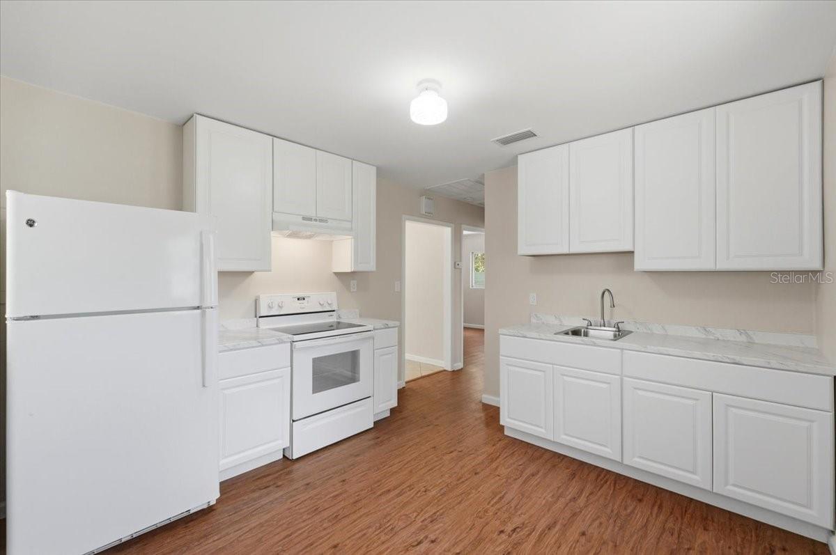 LAKEWOOD PARK - Residential