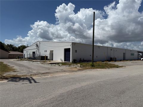 Tiny photo for 2001 S Bay Street, Eustis, FL 32726 (MLS # O6397140)