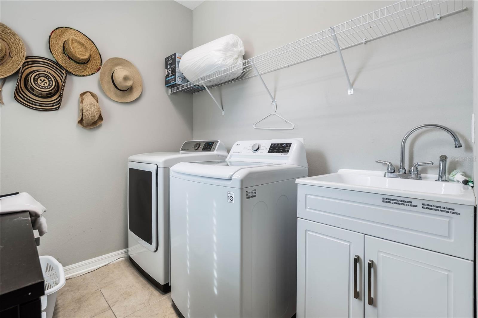 MAGNOLIA POINTE PH 1 - Residential