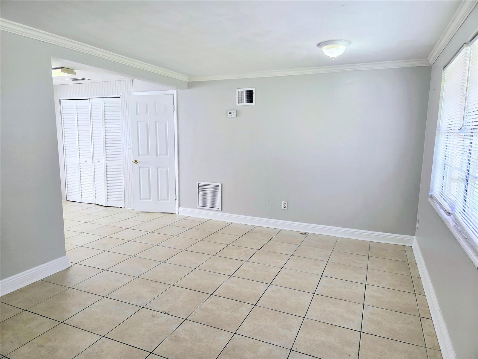 KNOLLWOOD VILLAGE - Residential