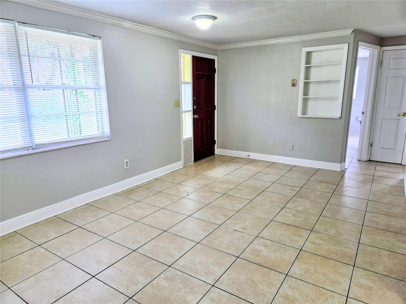 KNOLLWOOD VILLAGE - Residential