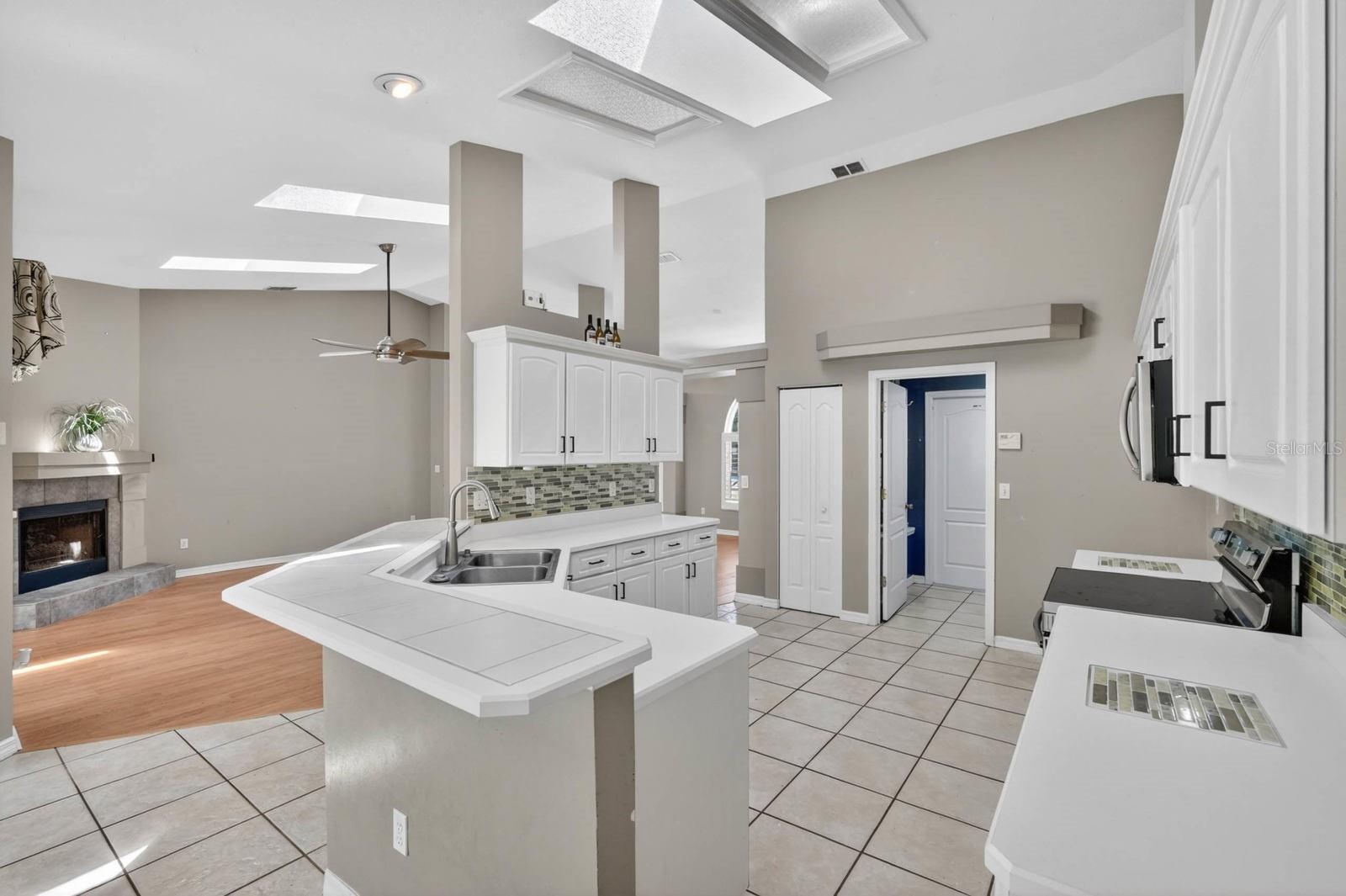 5988 SHADY CREEK LANE