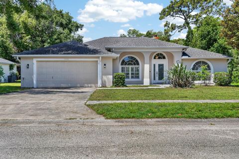 Photo of 5988 Shady Creek Lane, Port Orange, FL 32128 (MLS # V4949303)
