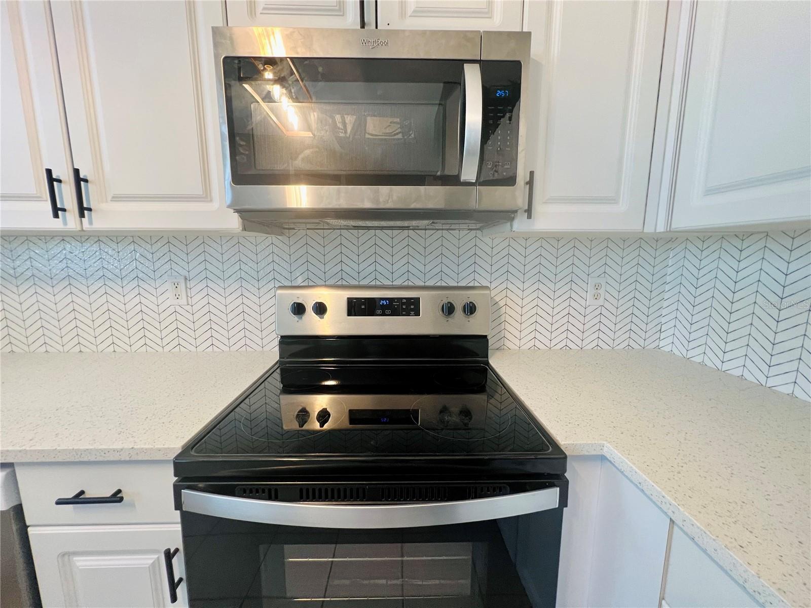 LAKE BERNADETTE - Residential