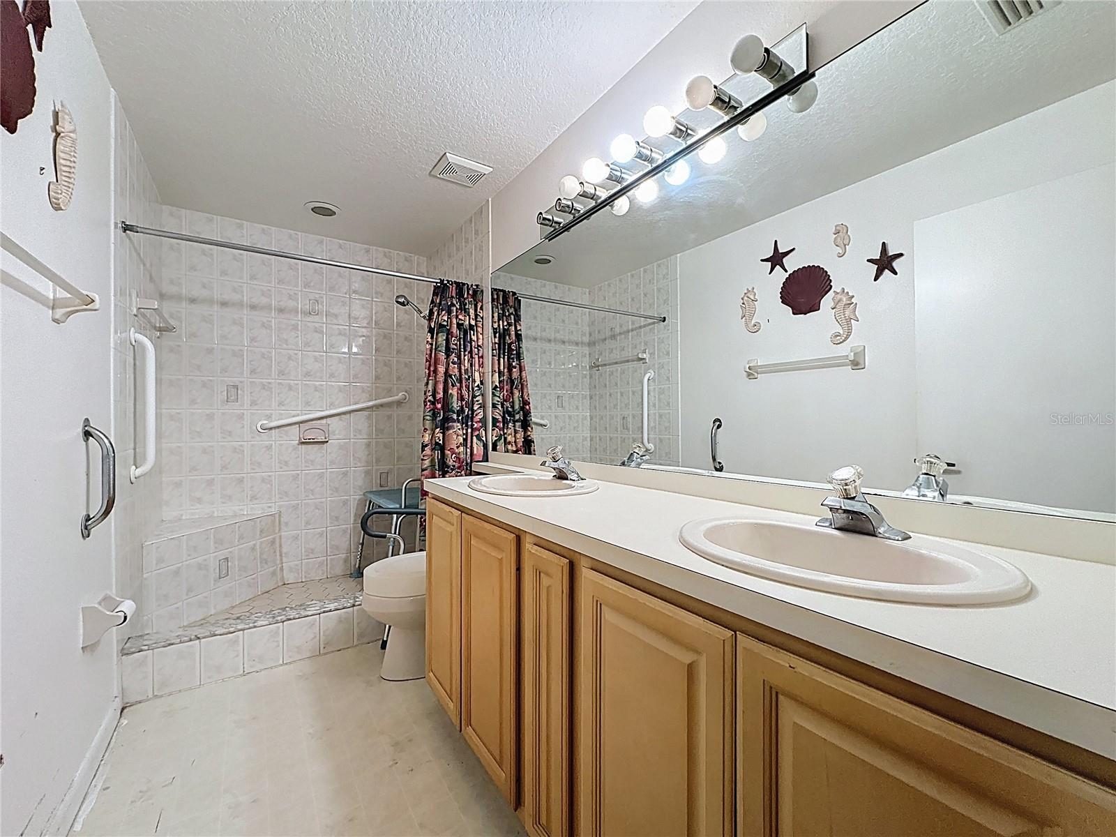 MYERS COVE - Residential