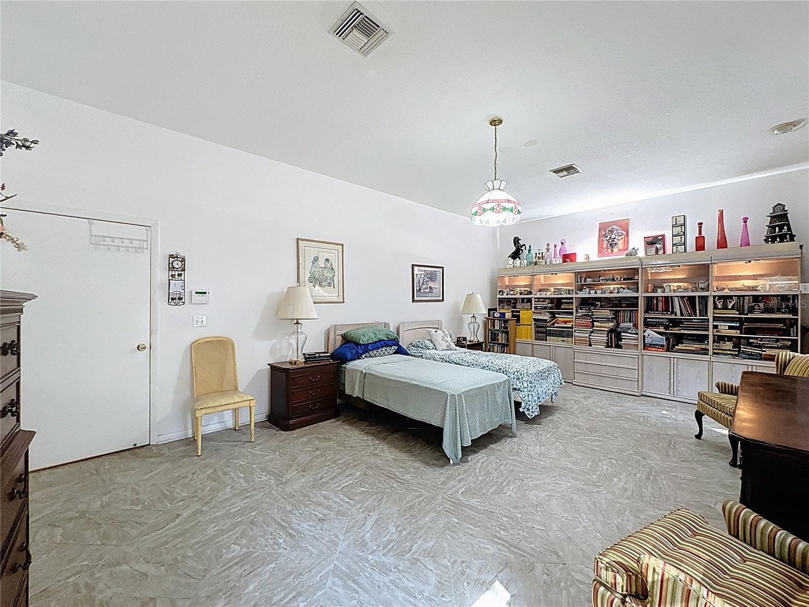 MYERS COVE - Residential