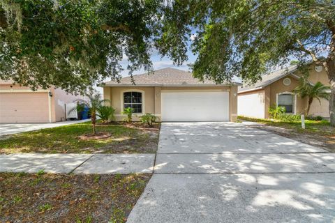 Photo of 11627 Ivy Flower Loop, Riverview, FL 33578 (MLS # TB8392084)