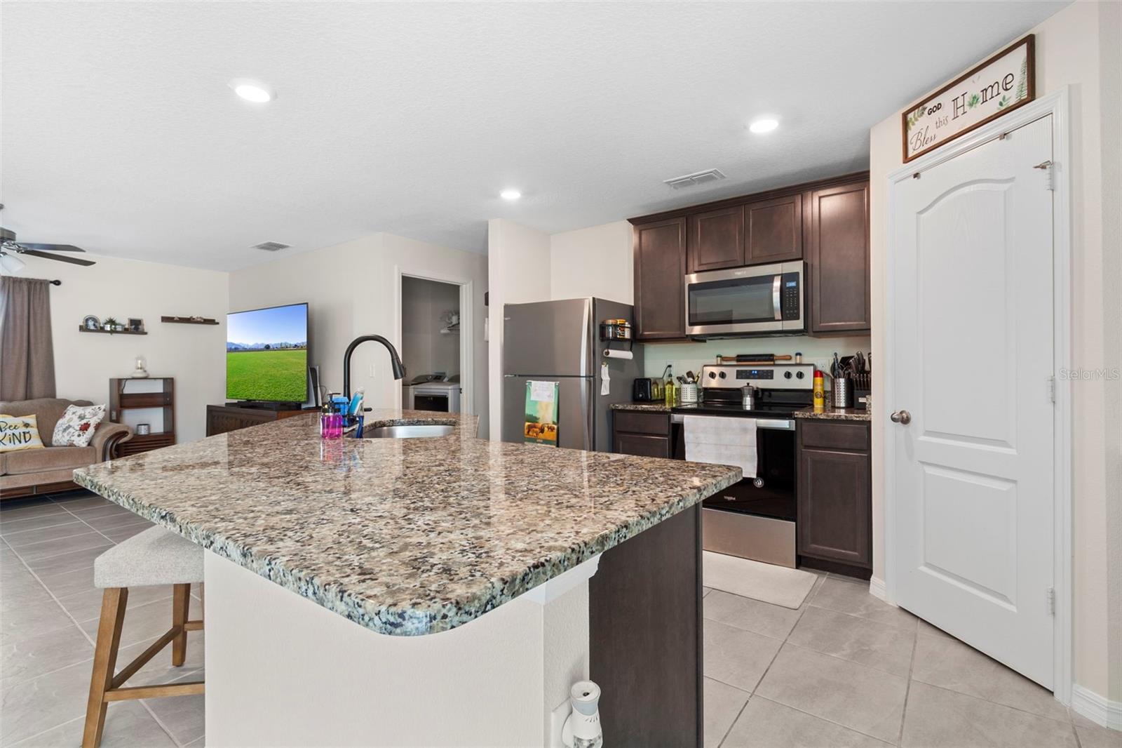 MEADOW RDG/GRAND ISLAND PH 2 - Residential