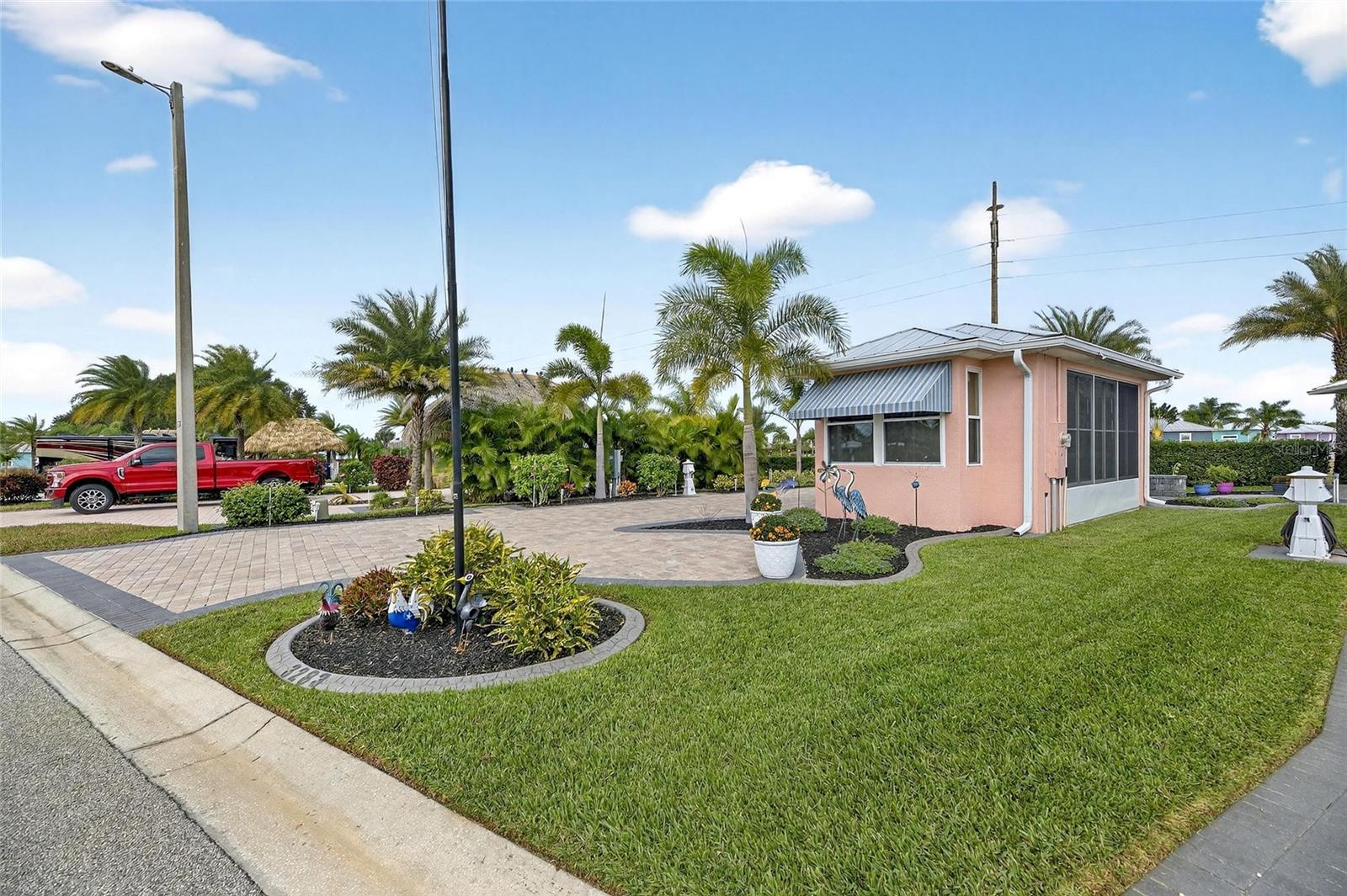 BAY LAKE RESIDENCE - Land