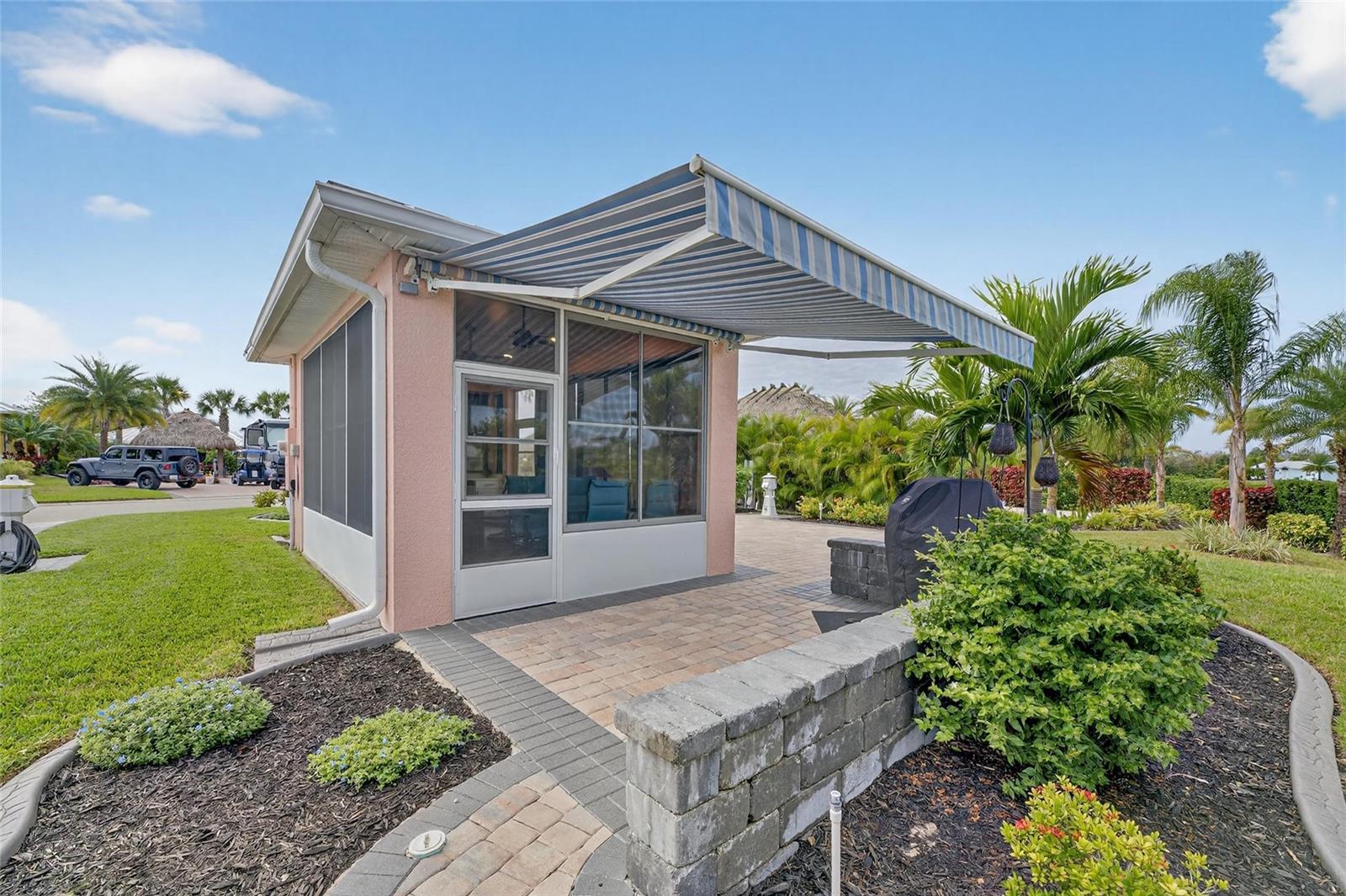 BAY LAKE RESIDENCE - Land