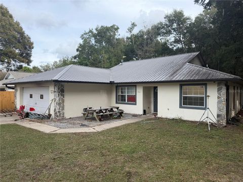 261 E COUNTRY CLUB DRIVE WILLISTON FL 32696