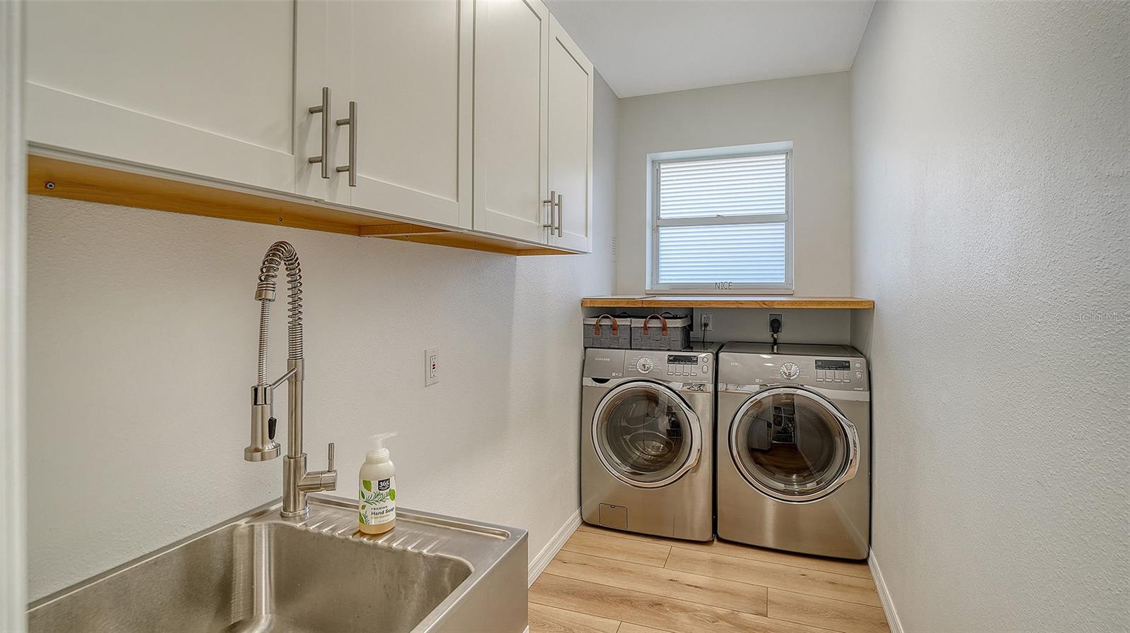 EDGEWATER VILLAGE SUBPHASE A - Residential