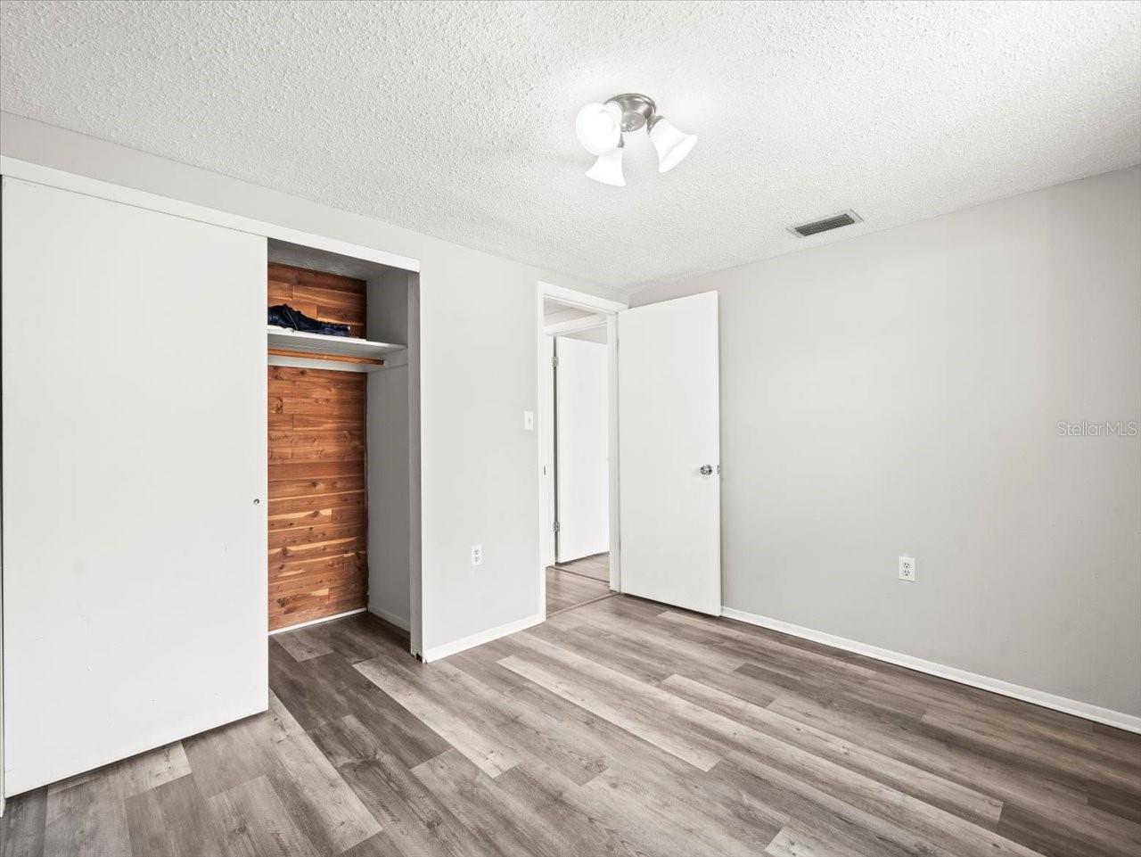 REGENCY PARK - Residential