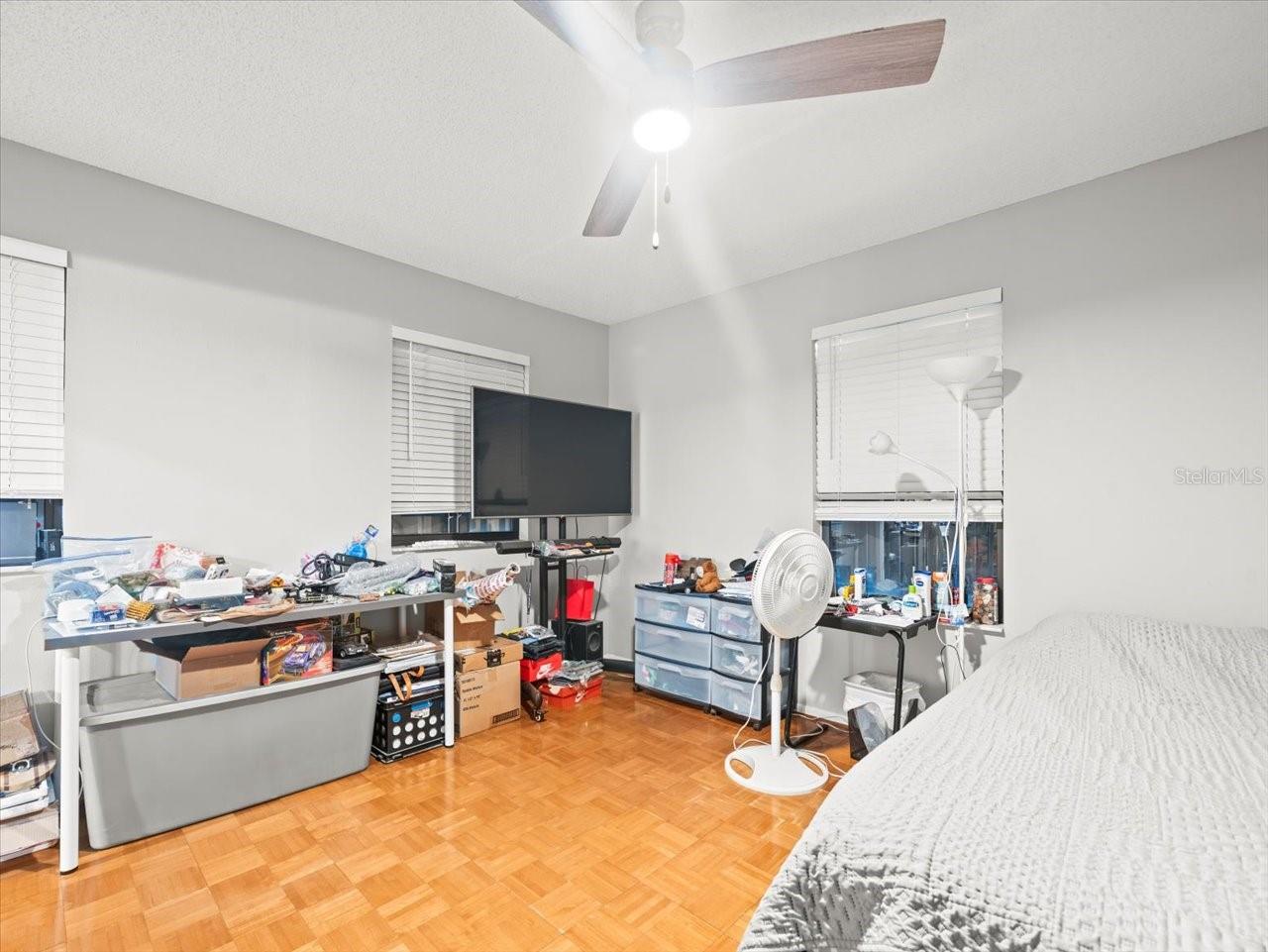 REGENCY PARK - Residential