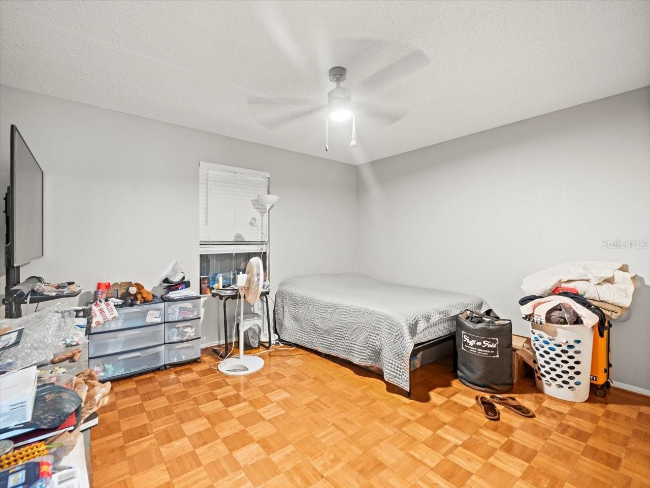 REGENCY PARK - Residential