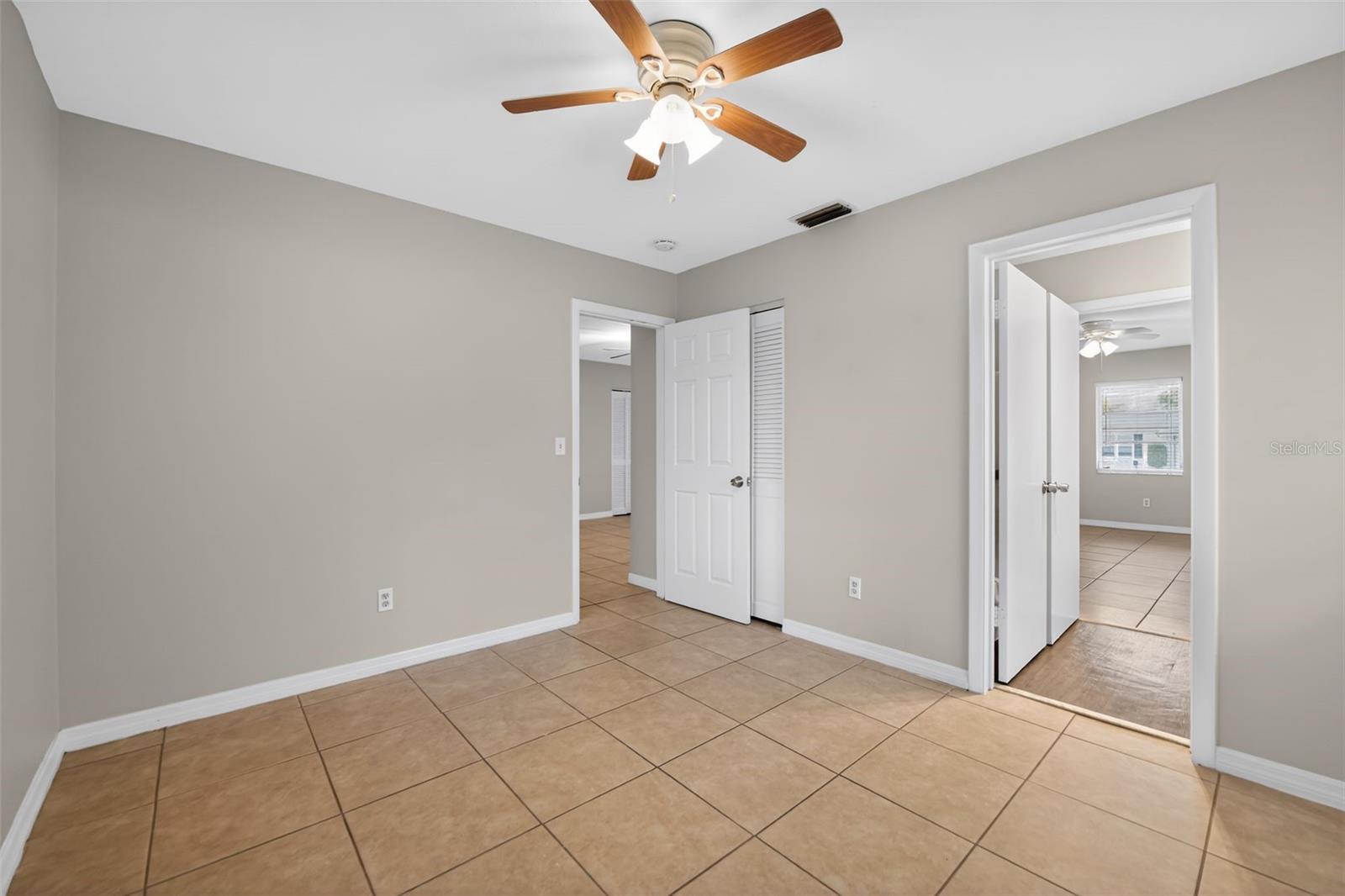 DELTONA LAKES UNIT 72 - Residential