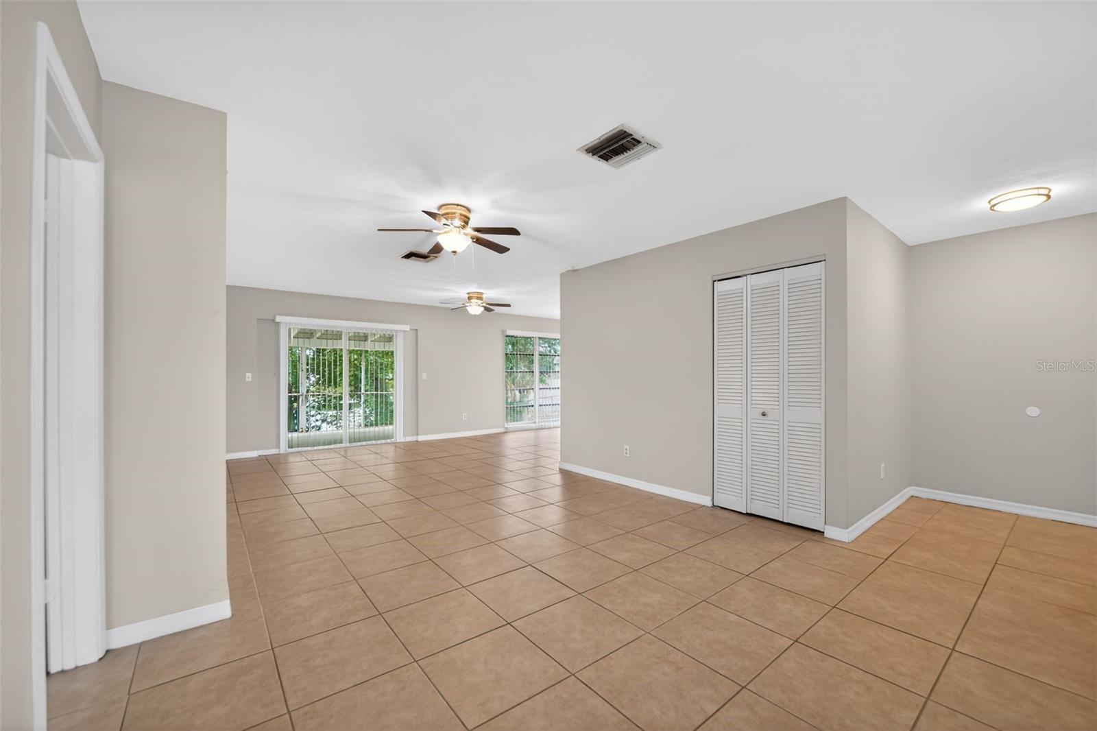 DELTONA LAKES UNIT 72 - Residential