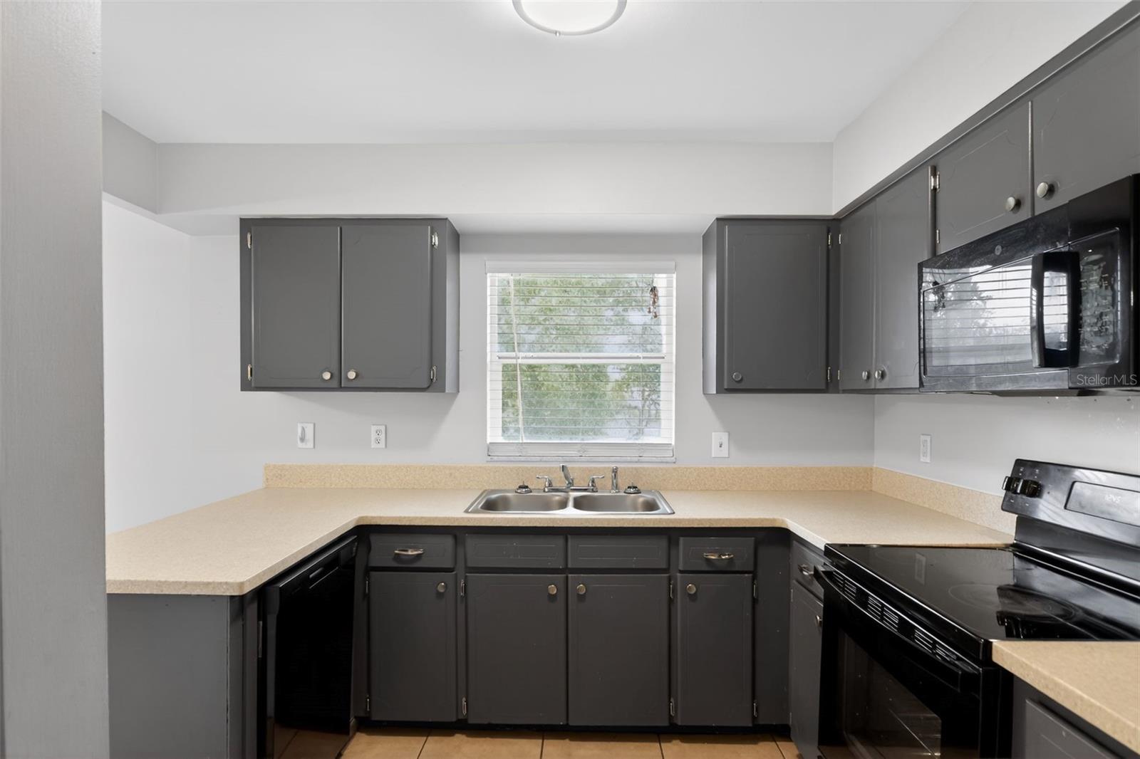 DELTONA LAKES UNIT 72 - Residential