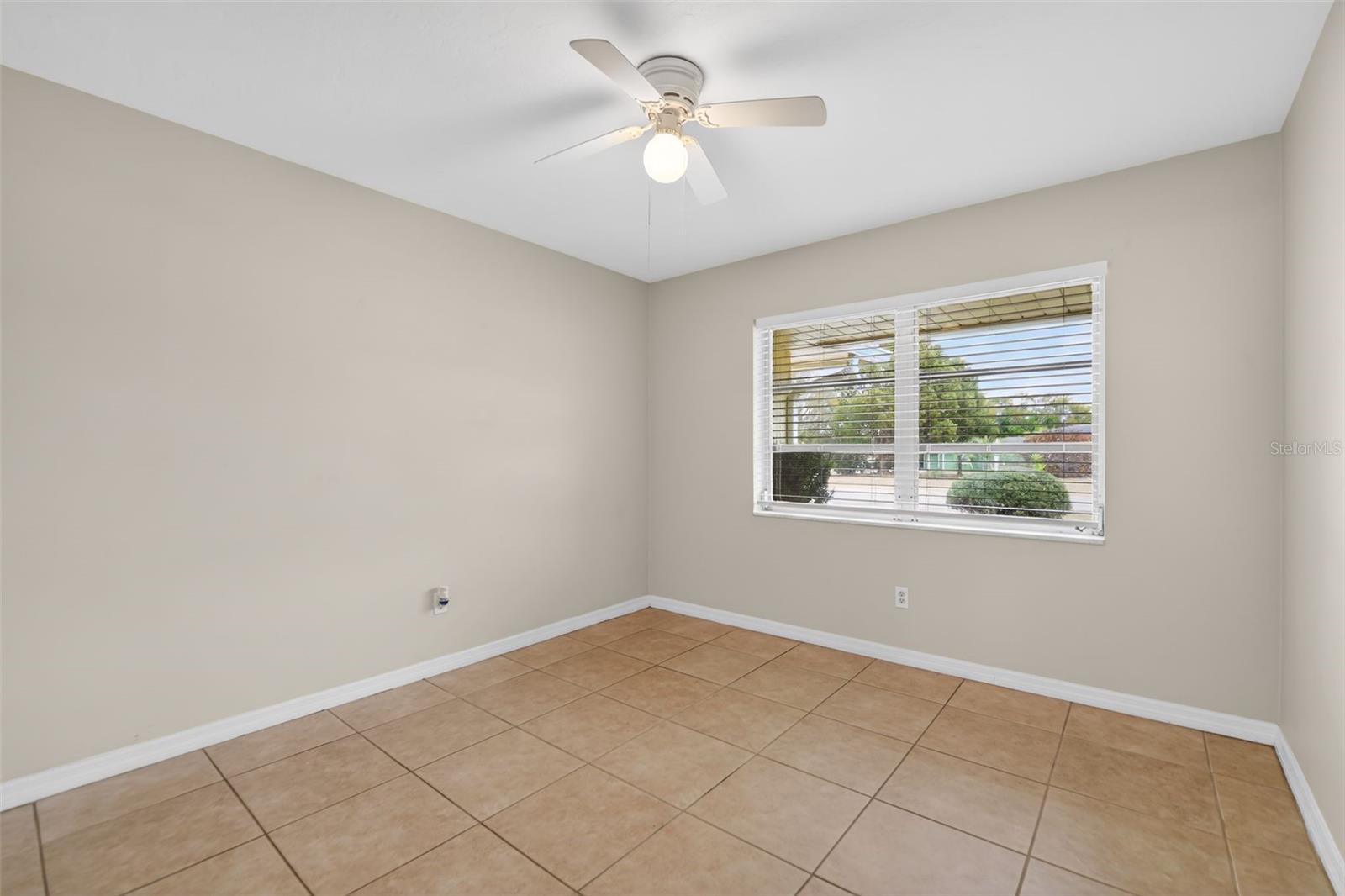 DELTONA LAKES UNIT 72 - Residential