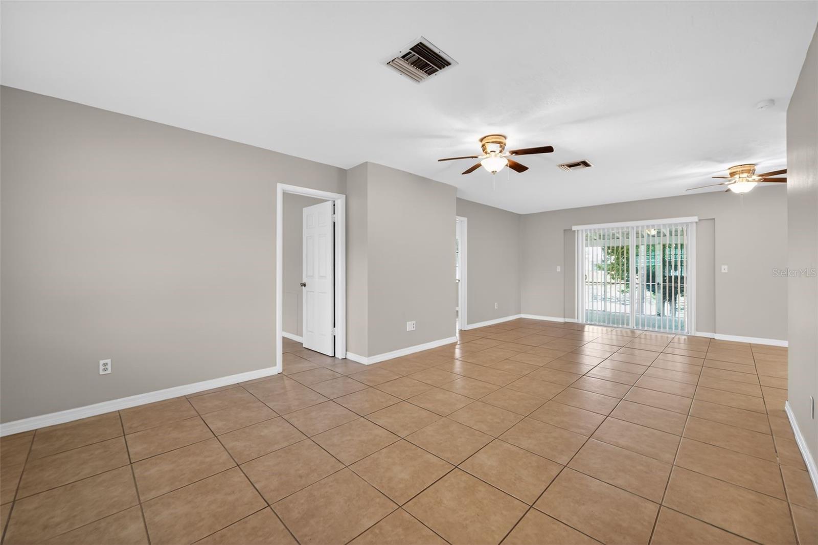 DELTONA LAKES UNIT 72 - Residential