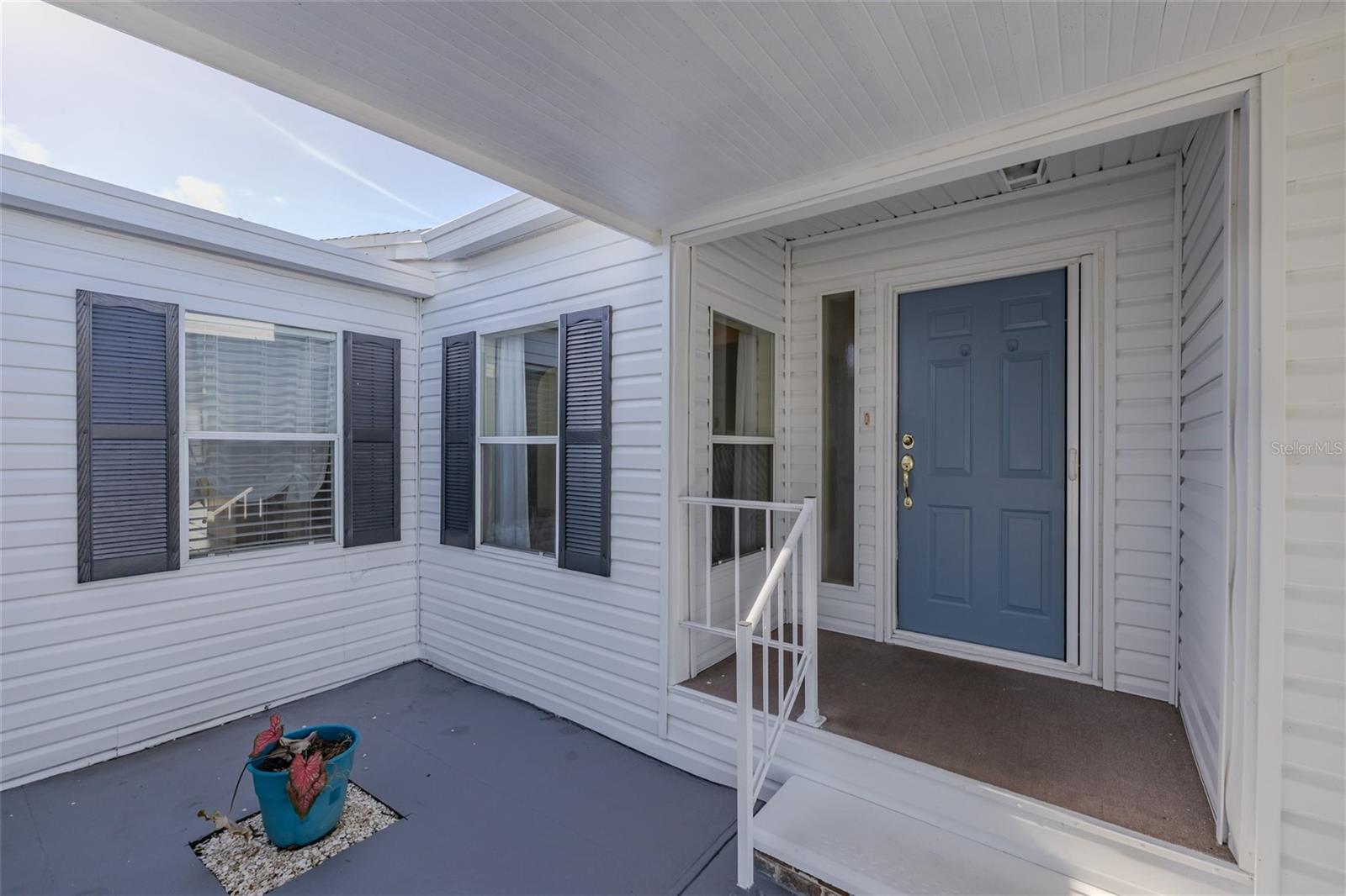 810 MASTHEAD LANE