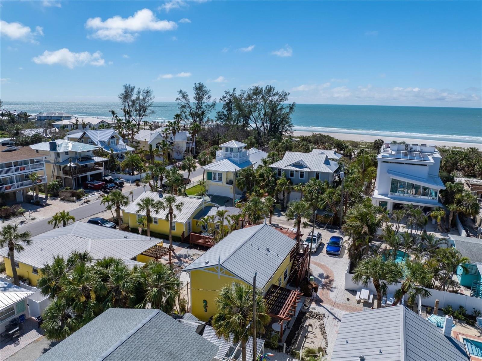 ANNA MARIA BEACH COTTAGES - Residential
