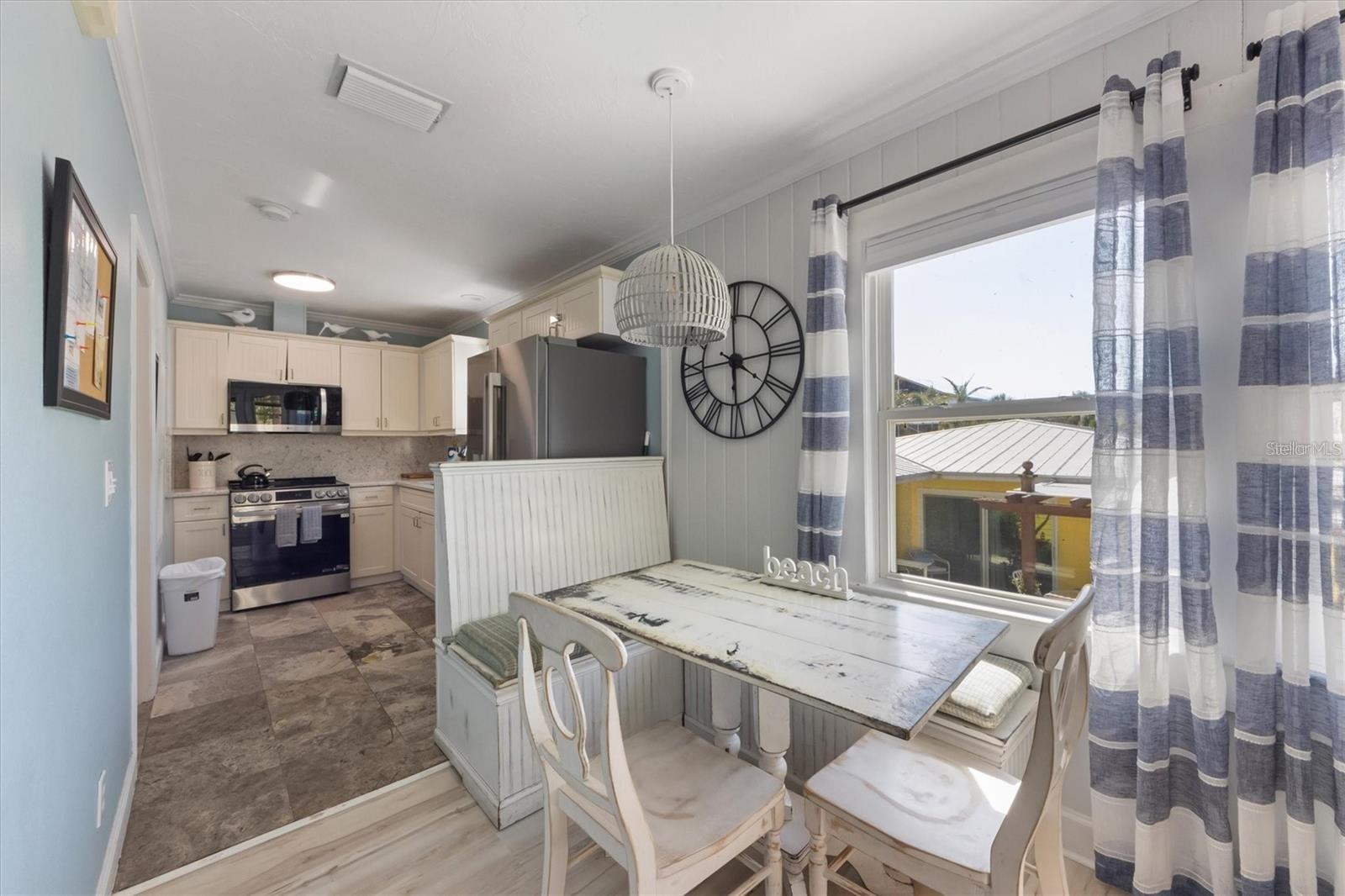 ANNA MARIA BEACH COTTAGES - Residential