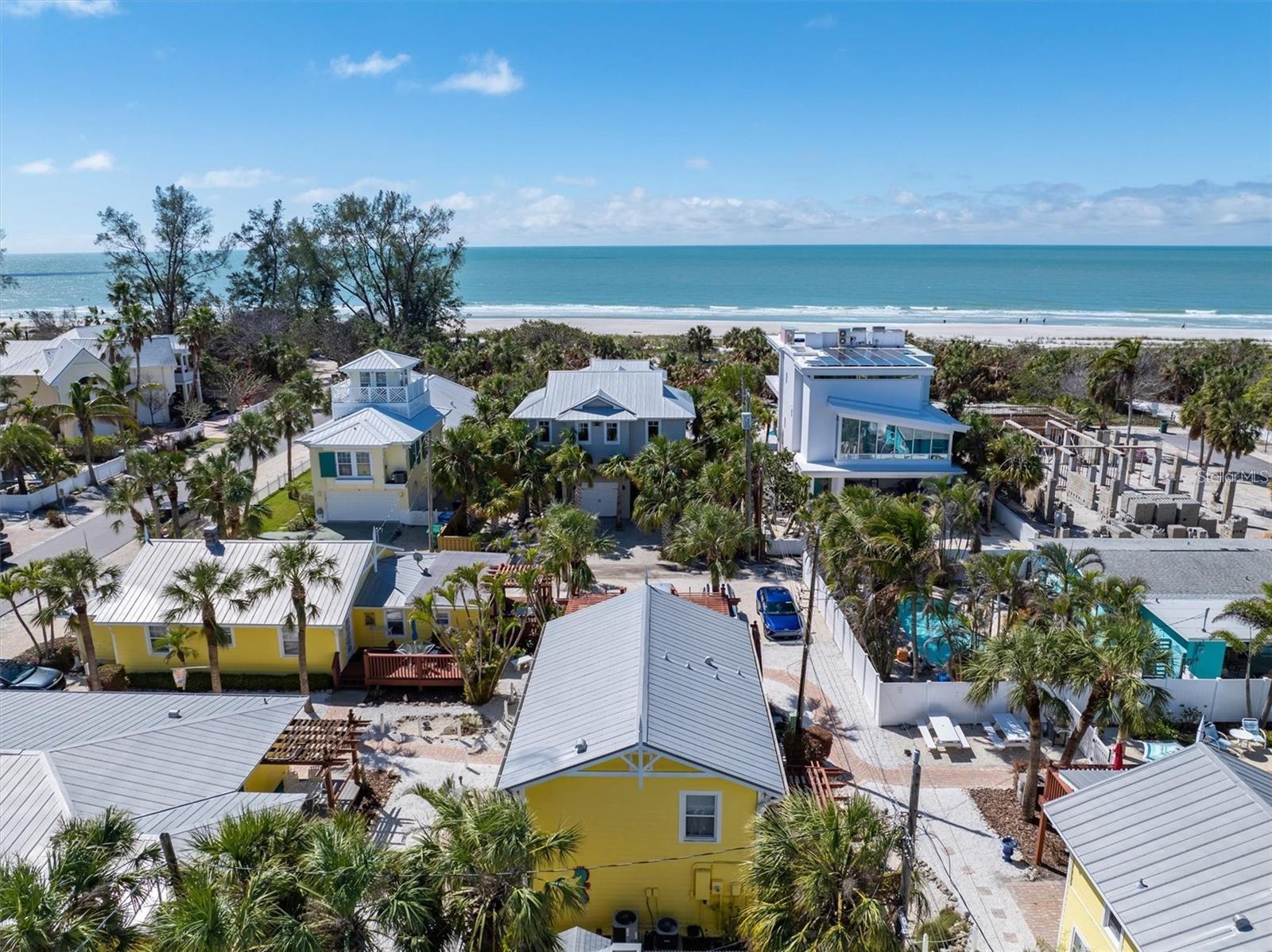 ANNA MARIA BEACH COTTAGES - Residential
