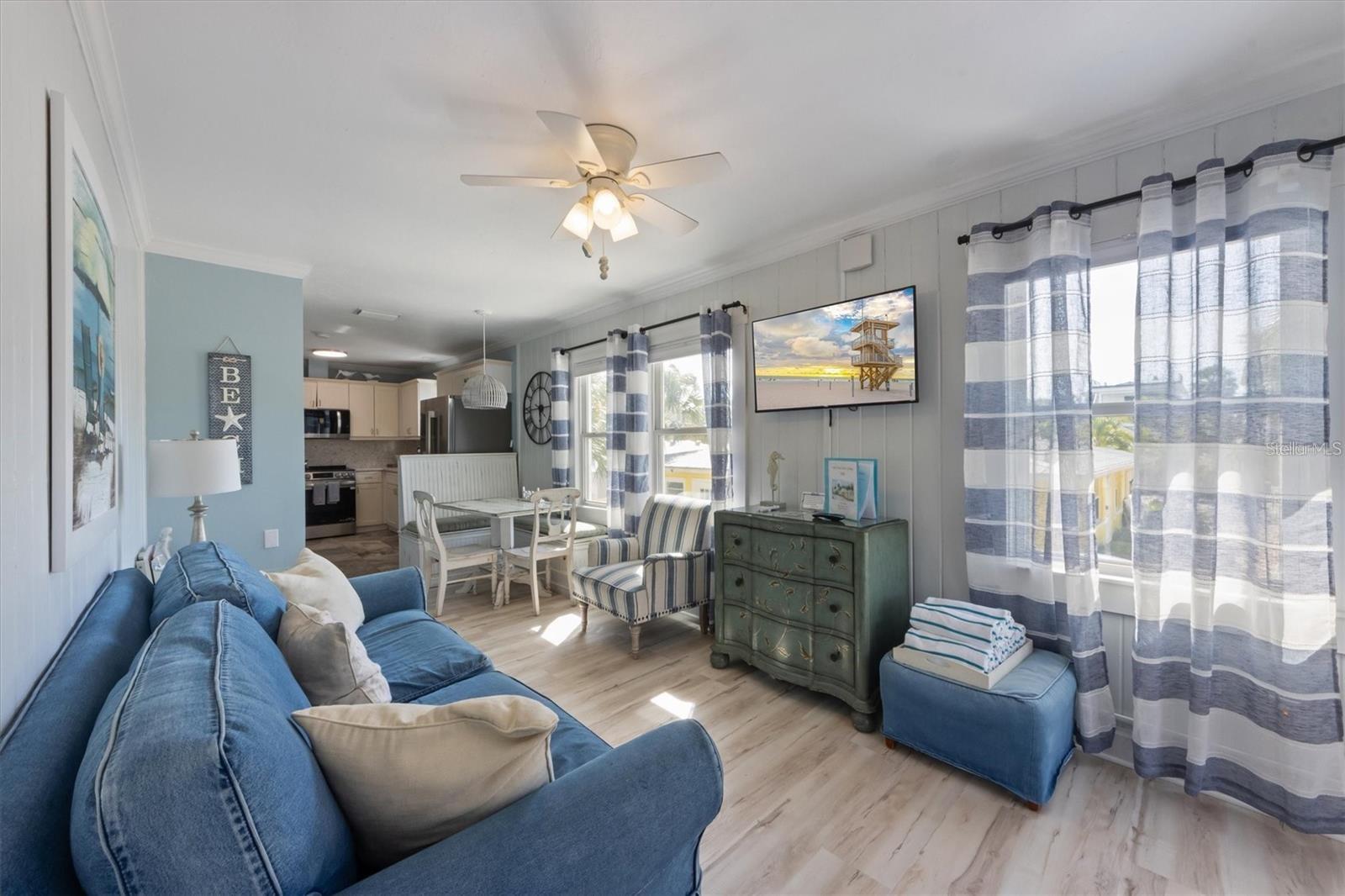 ANNA MARIA BEACH COTTAGES - Residential