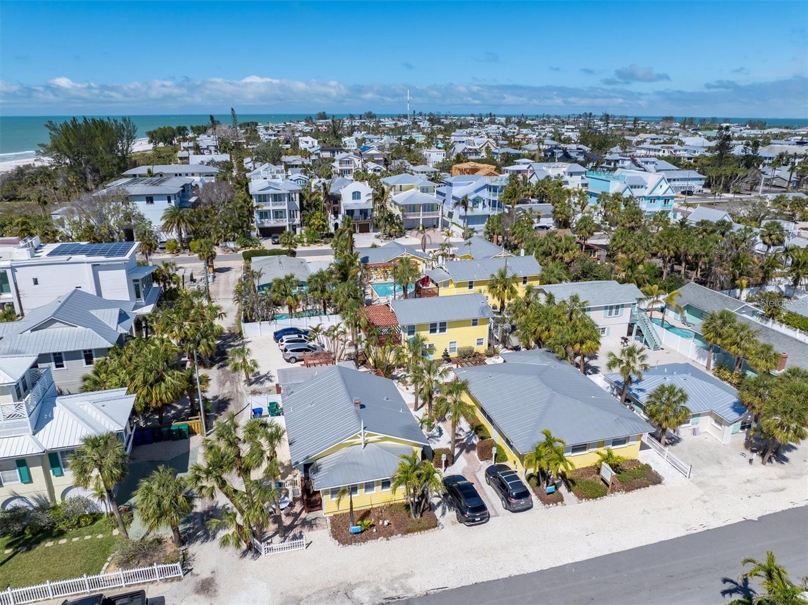 ANNA MARIA BEACH COTTAGES - Residential