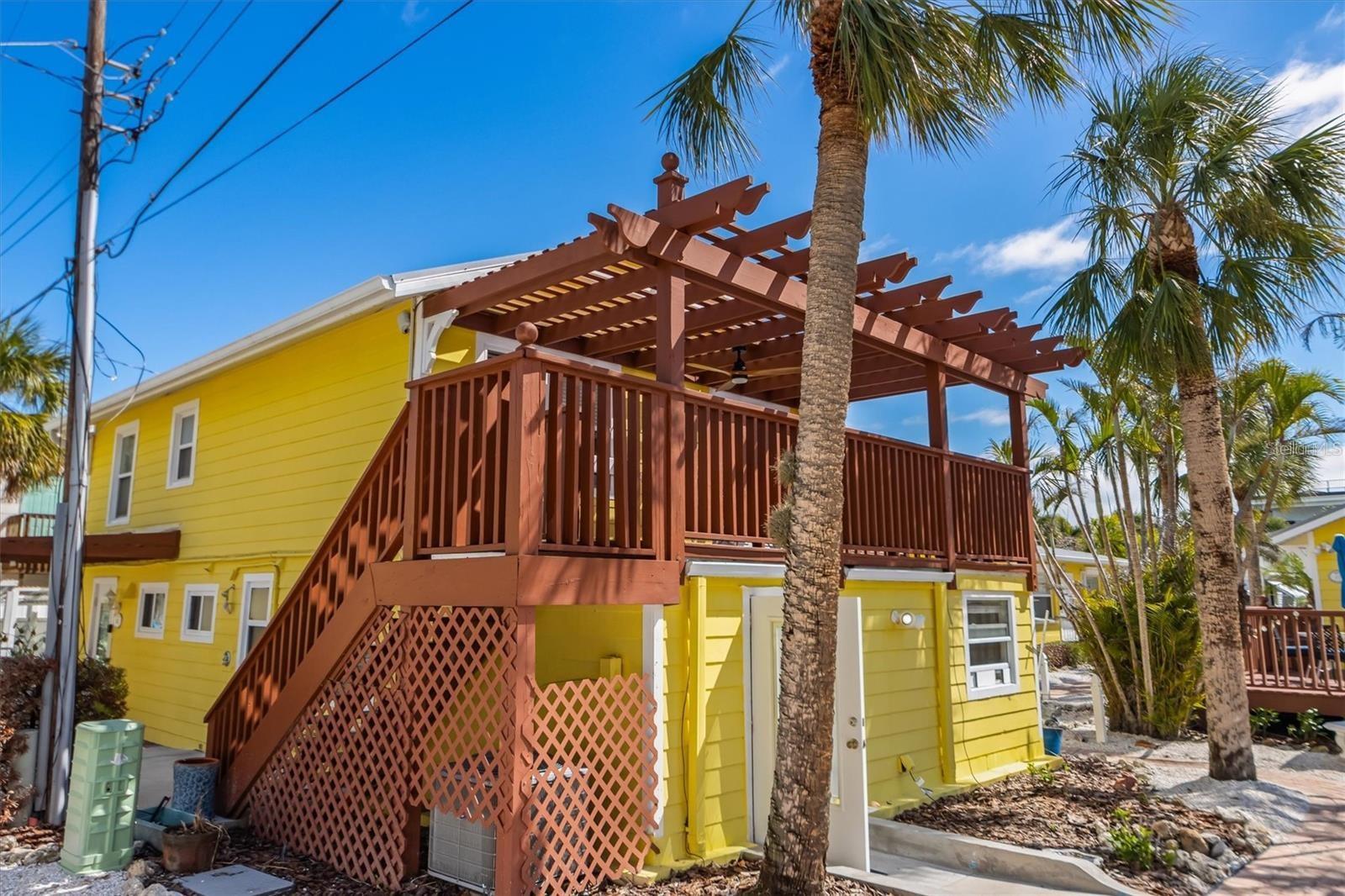 ANNA MARIA BEACH COTTAGES - Residential