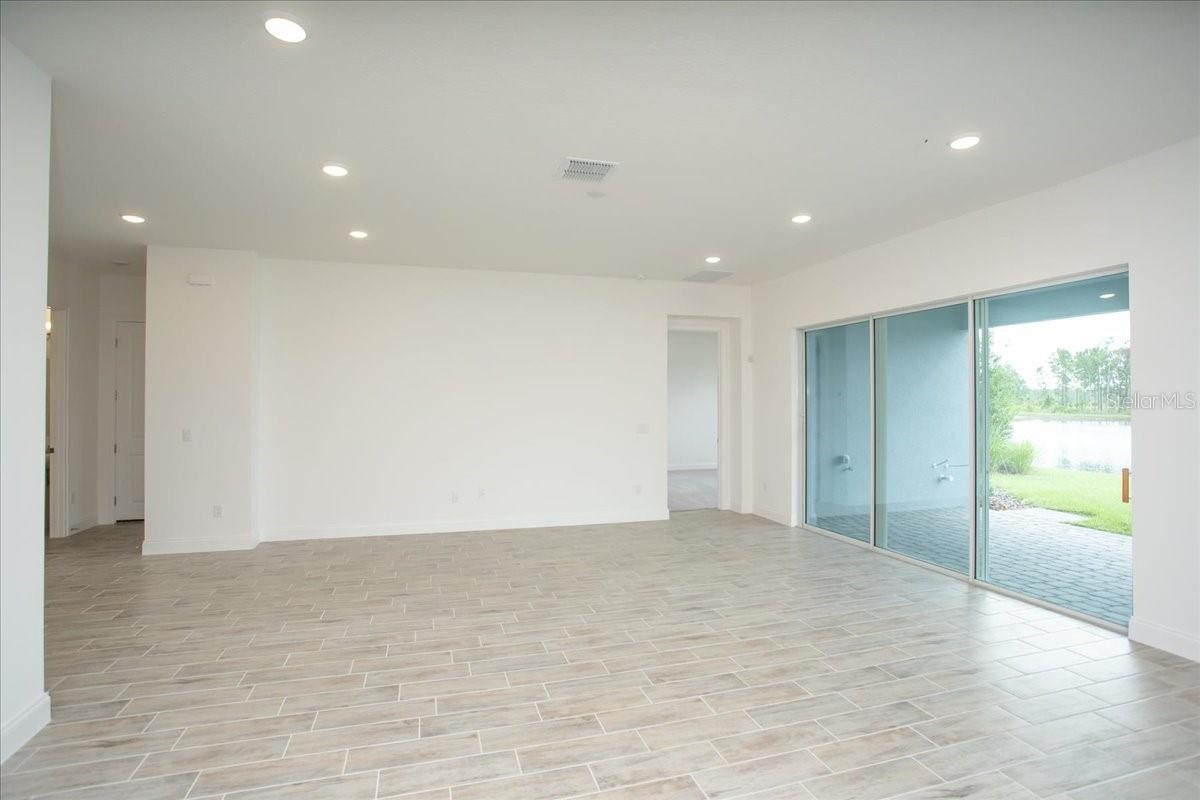 TWO RIVERS - Residential