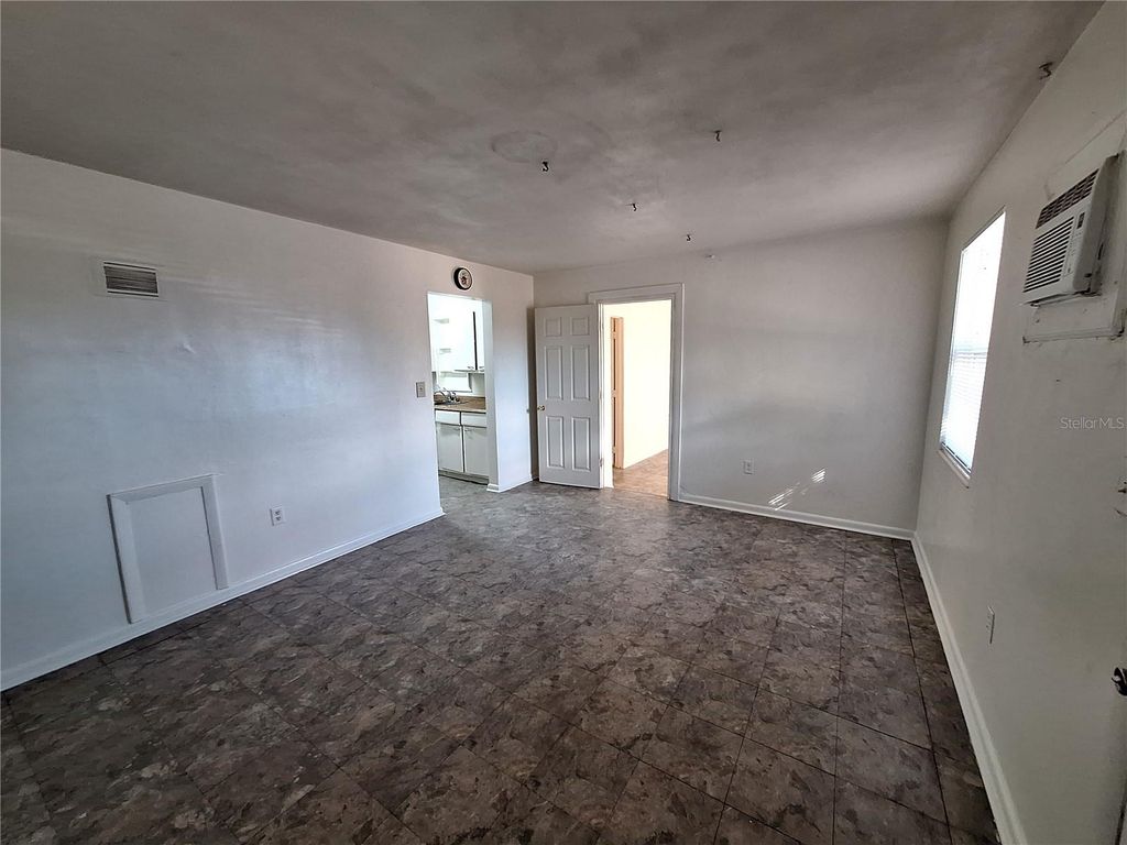 Photo of 21528 Kenyon Avenue, Port Charlotte, FL 33952 (MLS # N6140776)