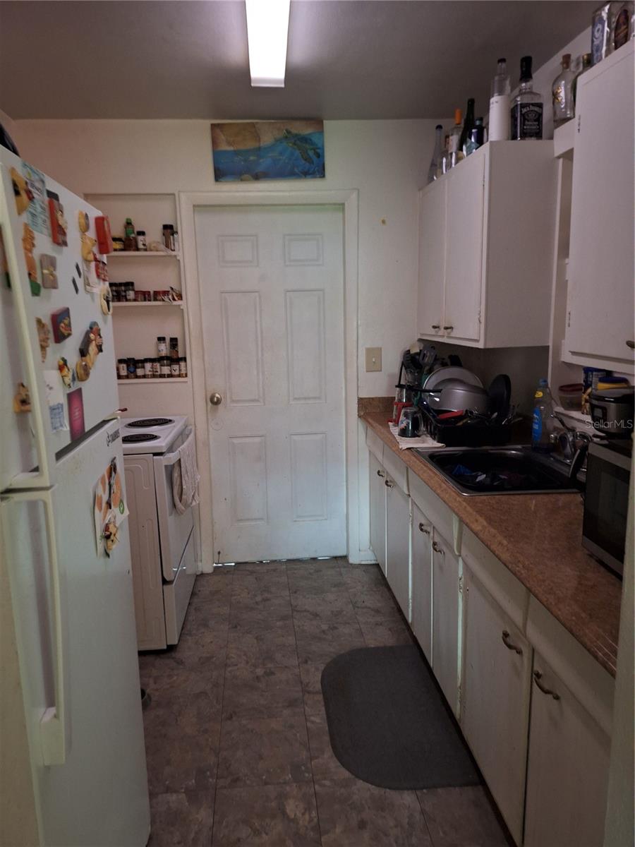 PORT CHARLOTTE SEC 011 - Residential Lease