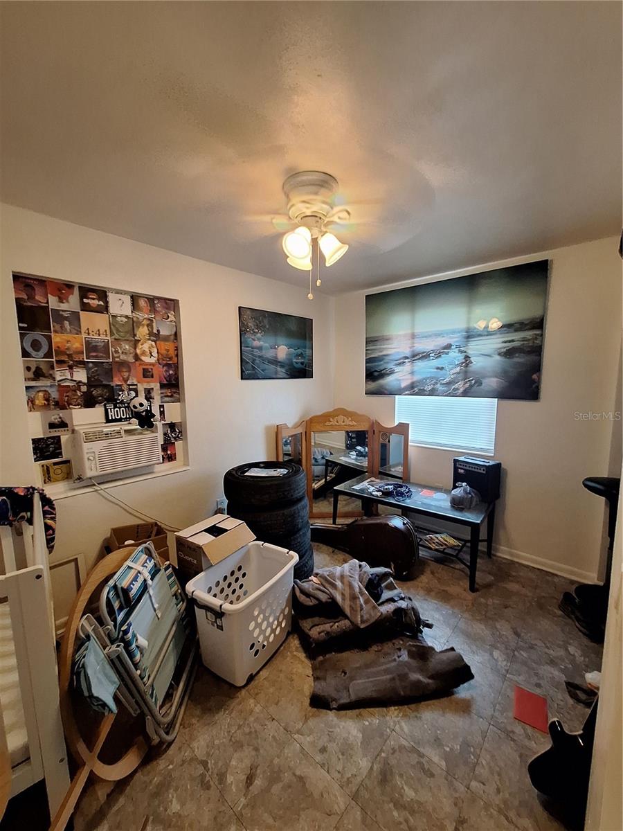 PORT CHARLOTTE SEC 011 - Residential Lease