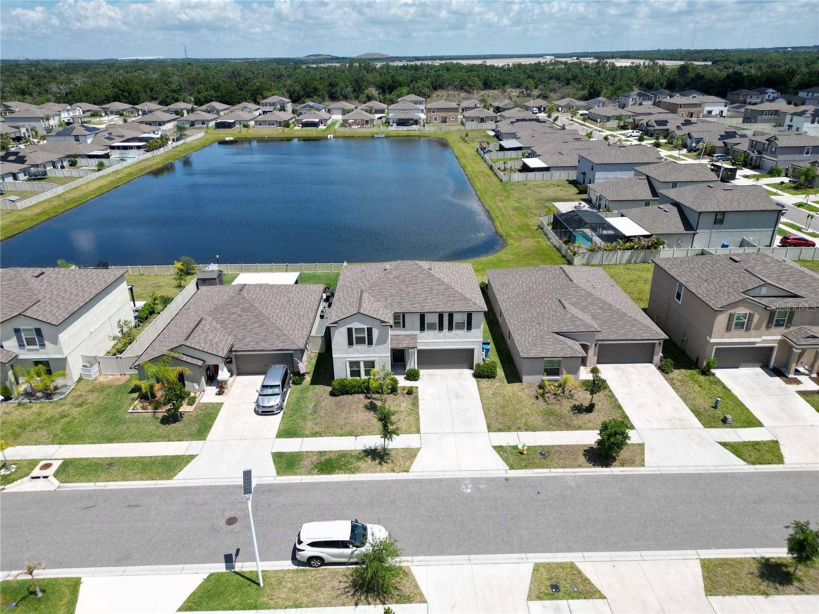 CREEK PRESERVE PH 2-4 - Residential Lease