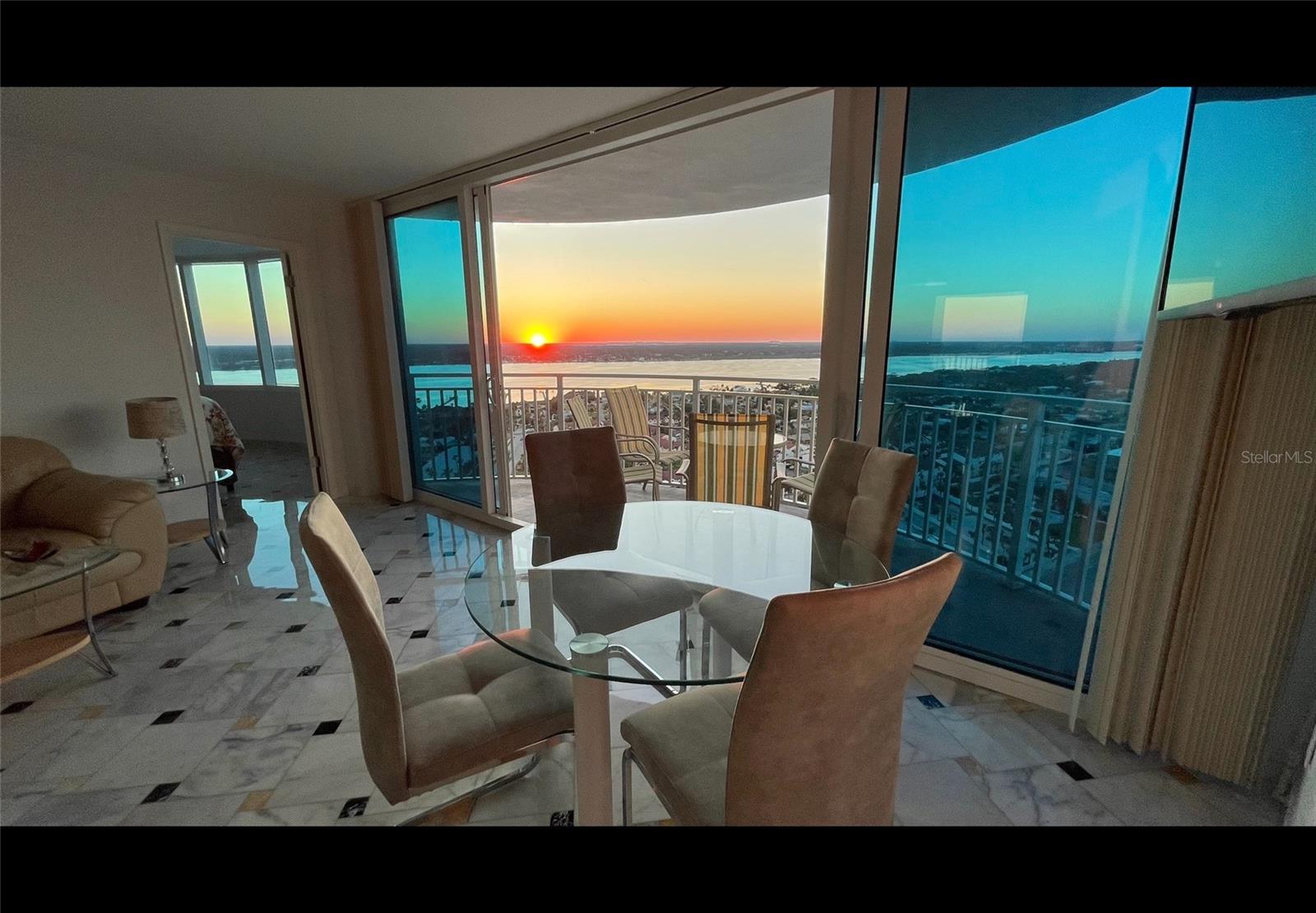 PECK PLAZA - Residential