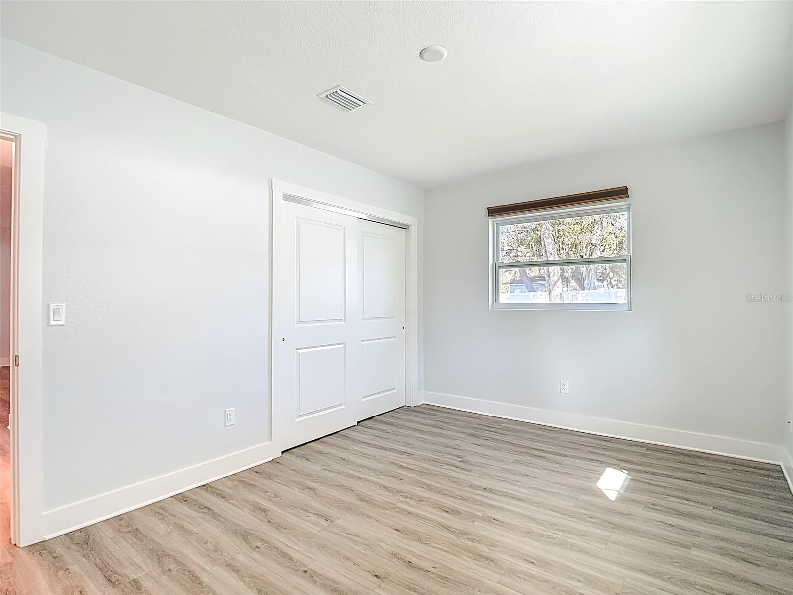 BREEZE HILL - Residential