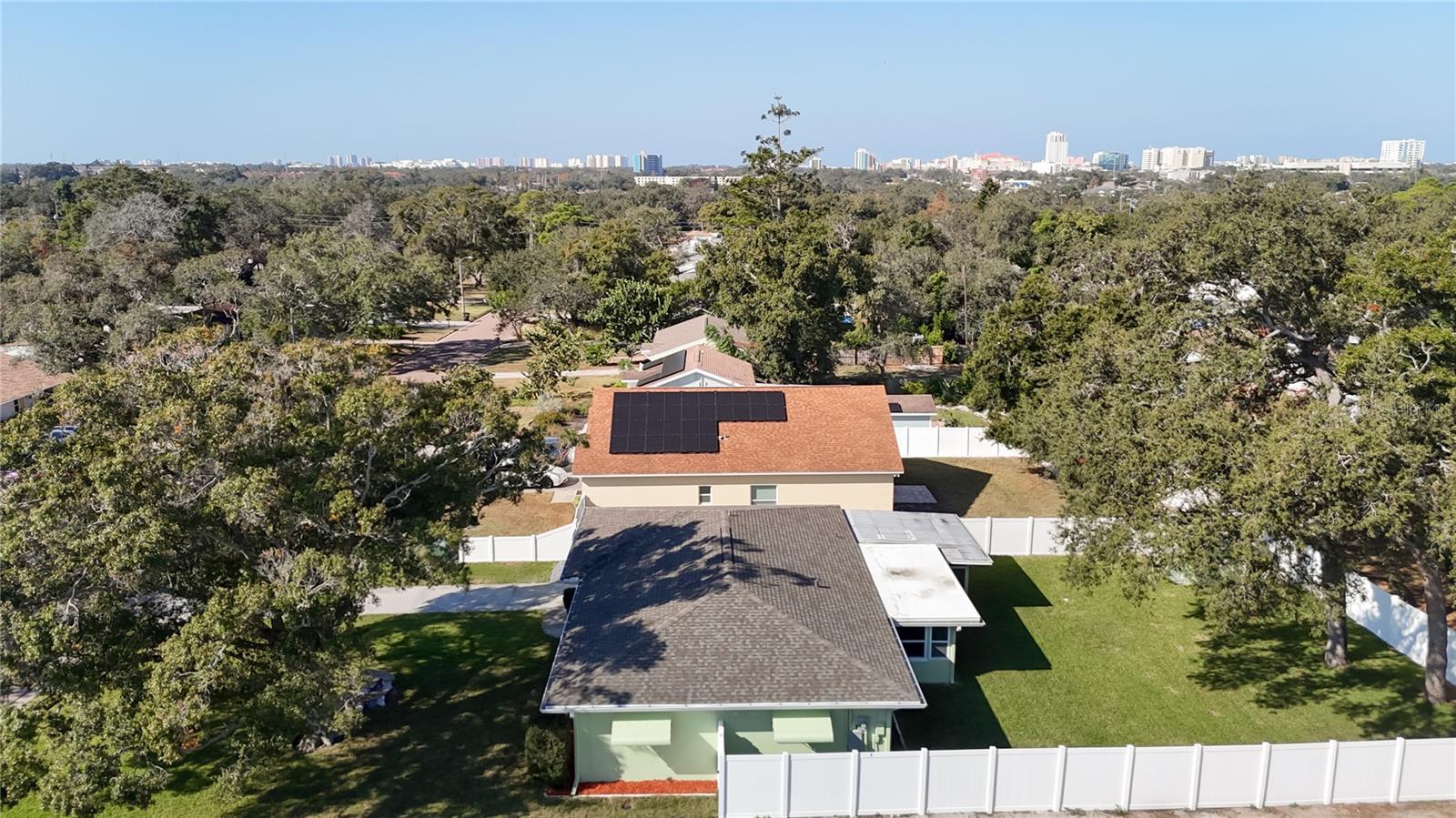 BREEZE HILL - Residential