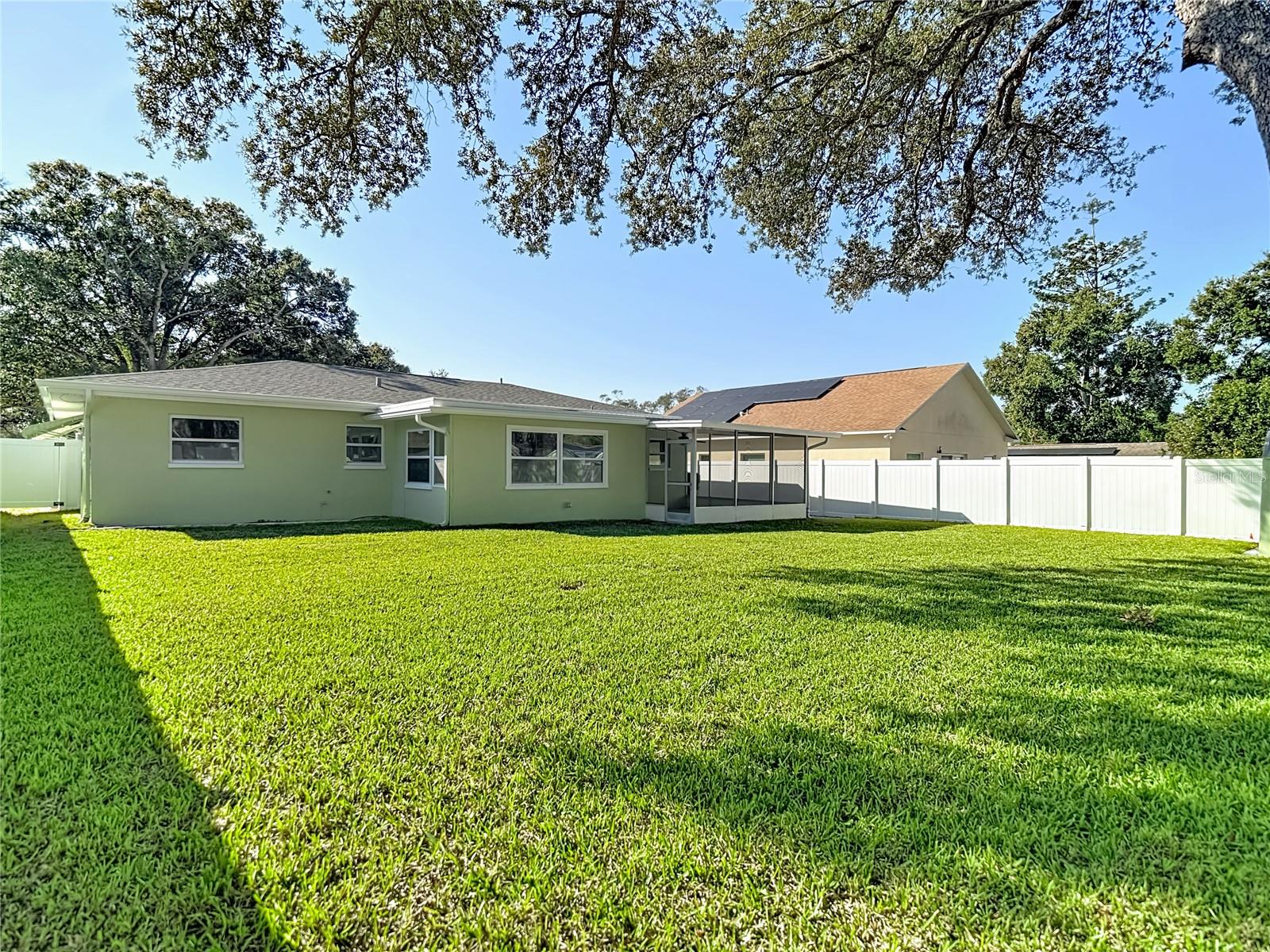 BREEZE HILL - Residential