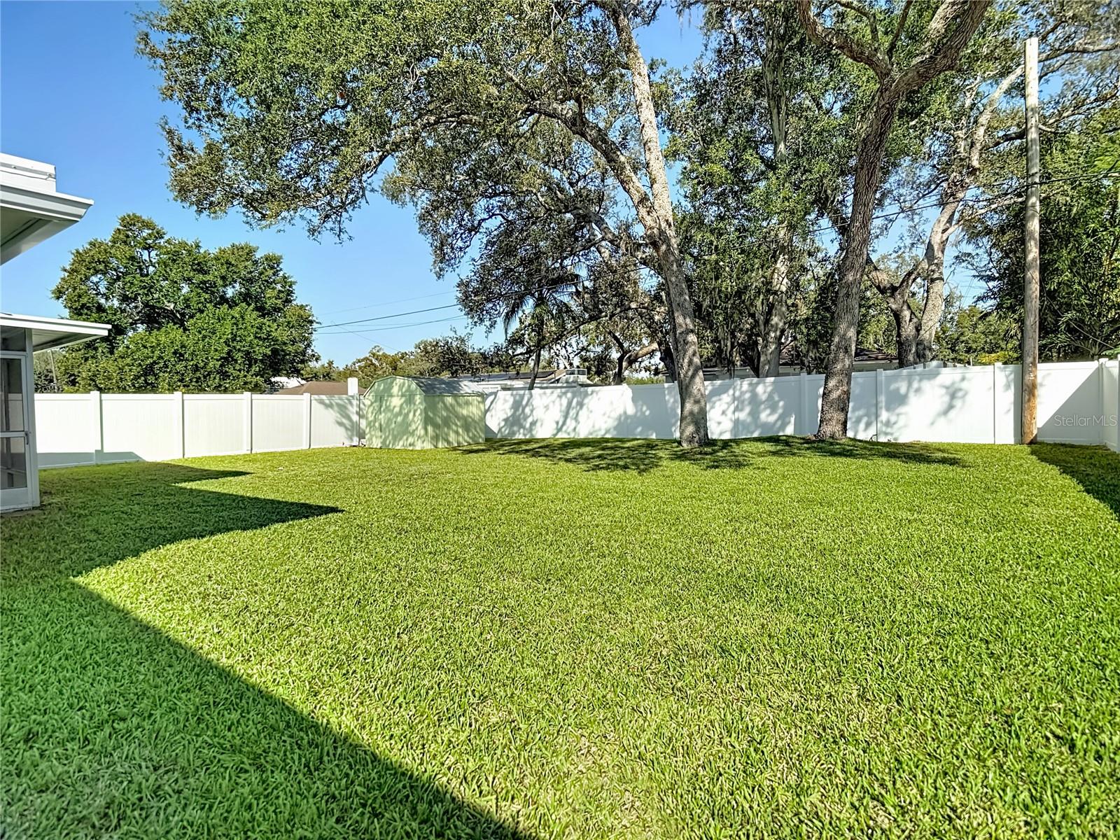 BREEZE HILL - Residential