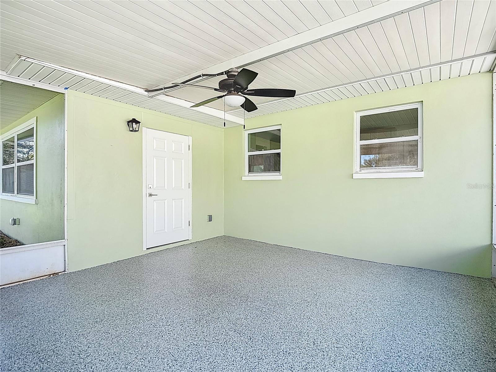 BREEZE HILL - Residential