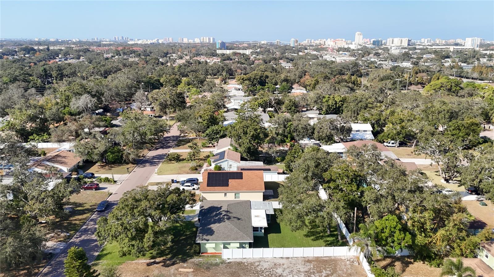 BREEZE HILL - Residential